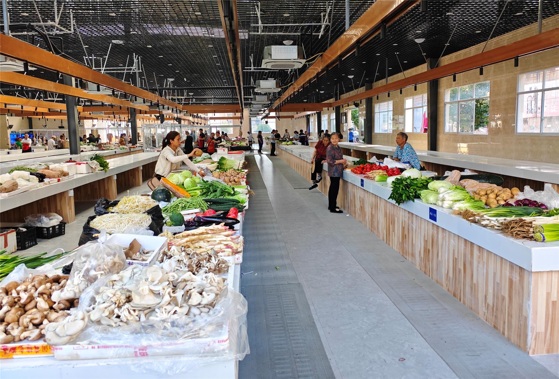 “菜籃子”拎出科技感！銅梁區(qū)大廟鎮(zhèn)農副產品智慧交易中心讓群眾購物更舒心